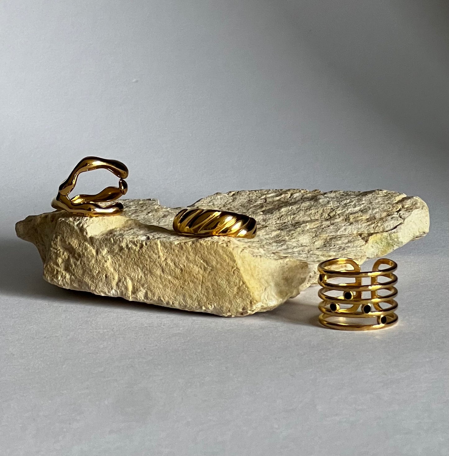 Dona Ring