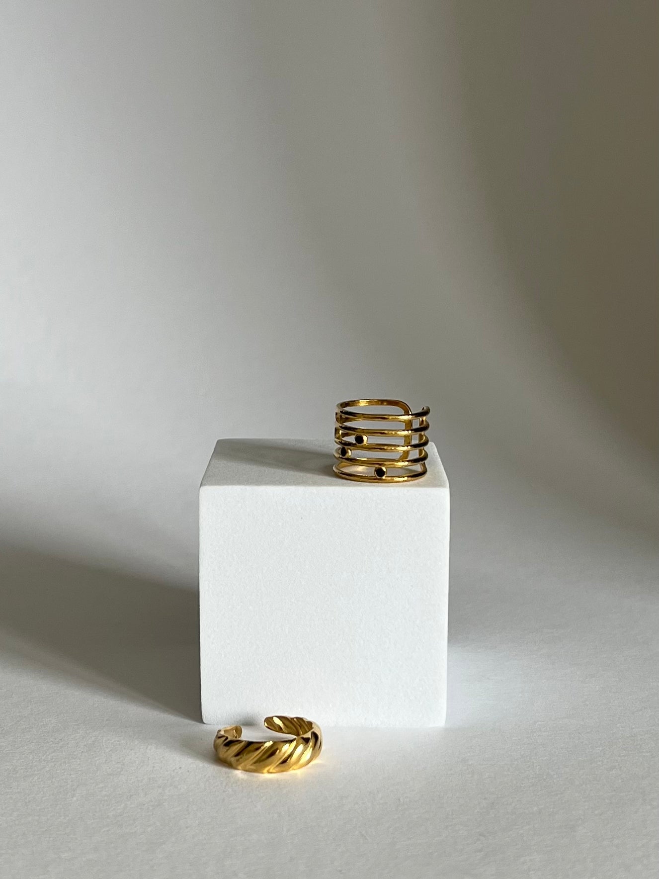 Dona Ring