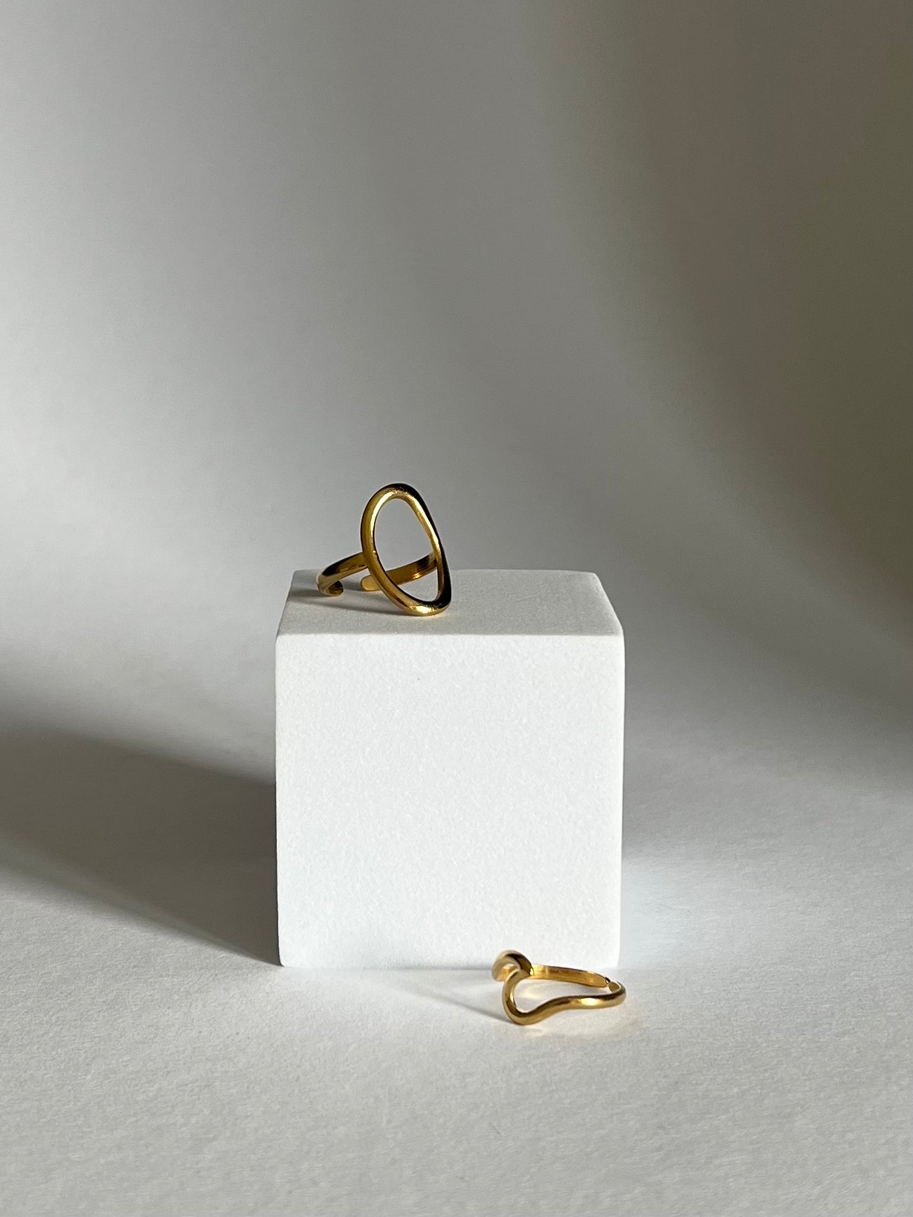 Oval Ring